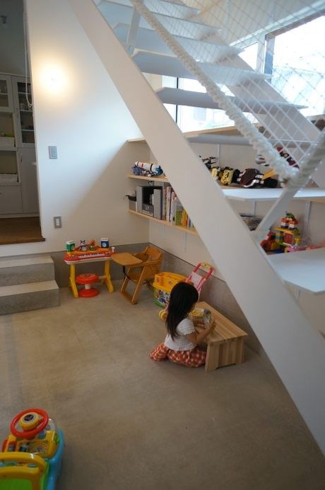 階段下の秘密基地6選！階段下のスペースを生かした小部屋まとめ家づくりガイド記事 くふうイエタテ