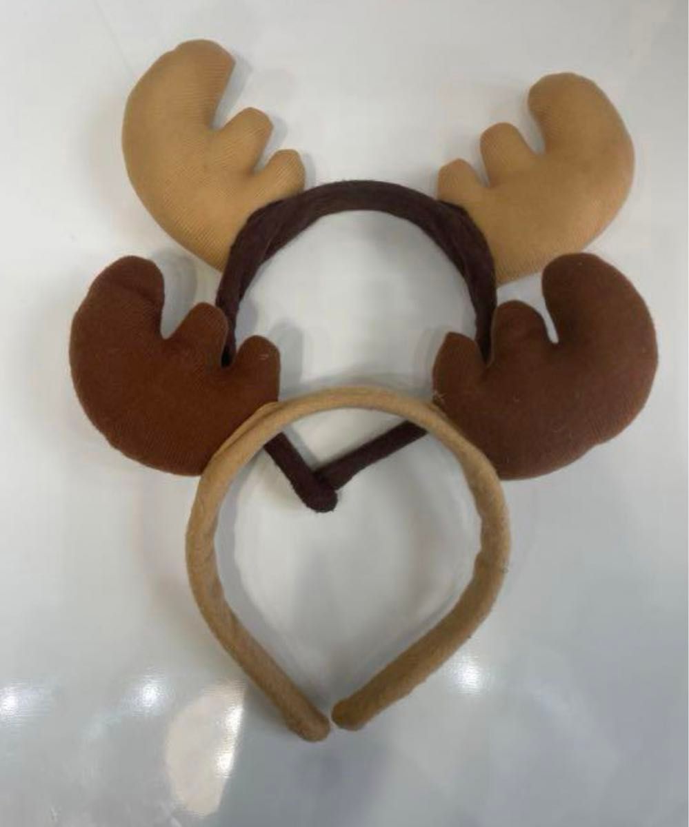 ダイソーのクリスマス衣装やカチューシャ・帽子でサンタやトナカイに