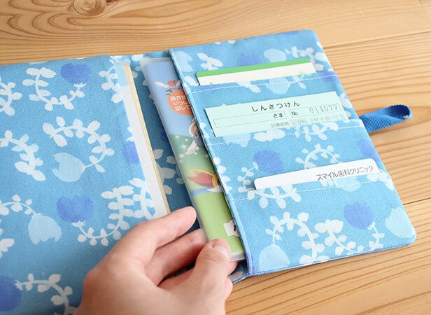 見開きで見やすい！手作り感あふれる母子手帳ケースの作り方を参考にしたいデザインおすすめ5選 - 母子手帳ケース専門通販 ママビーノート
