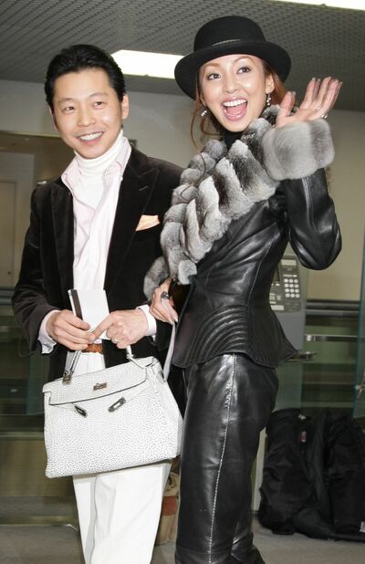 神田うの、義父の豪華誕生日会公開「旦那さんと結婚しているのかおじいちゃまと結婚しているのか」 - モデルプレス