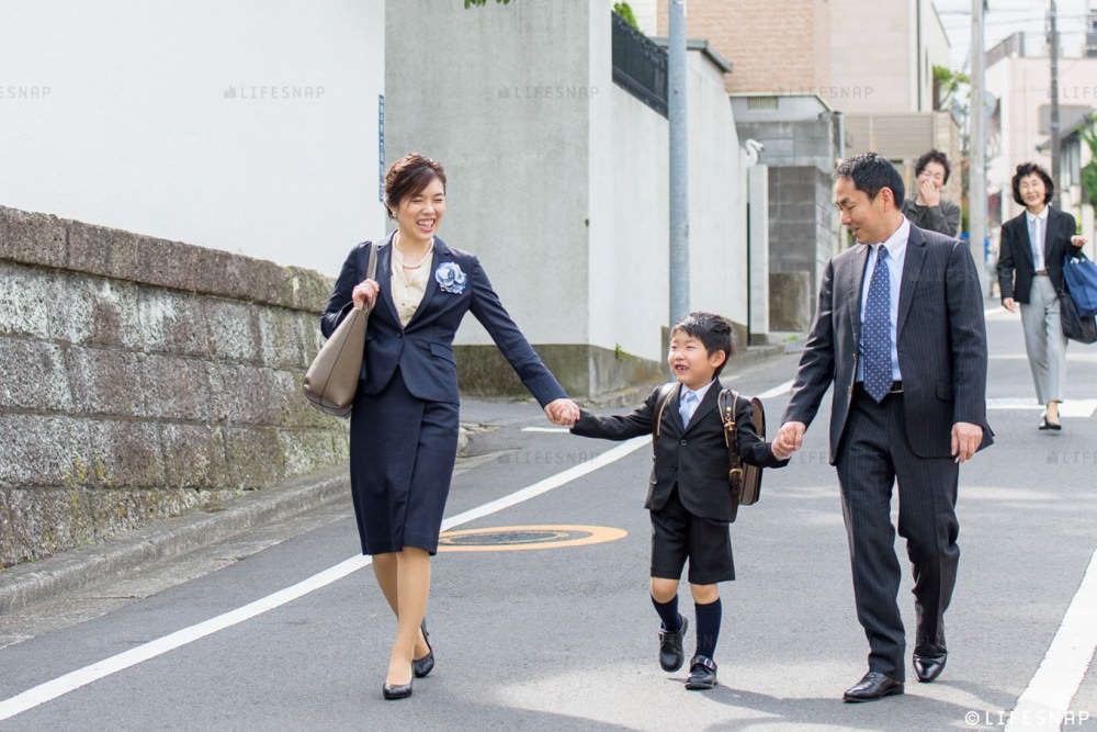 小学校入学記念の友フォトに!簡単に楽しめるポーズアイデア6例OurPhoto写真部