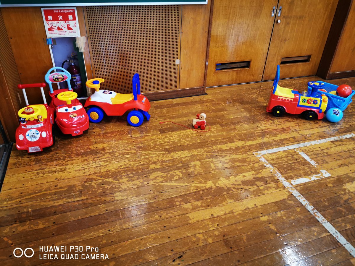 ⋆ 夏場に行きたい涼しい室内スポットを紹介💛 詳しい内容は各投稿を見てね👀🌟 去年はもっと外にいたんだけど、、今年は暑すぎて公園に行けないー😭😭💦 室内スポット探して毎日徘徊🏃 おすすめの室内スポットがあったらぜひぜひ コメントやdmで教えてください