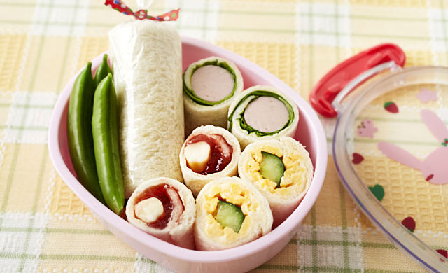 お弁当に！ブルーベリージャムのクルクルサンド