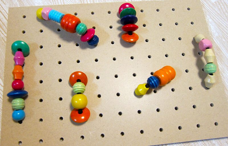 全て100均 母手作り♡赤ちゃんおもちゃ ビジーボード三つ子の母になった ありつん日記