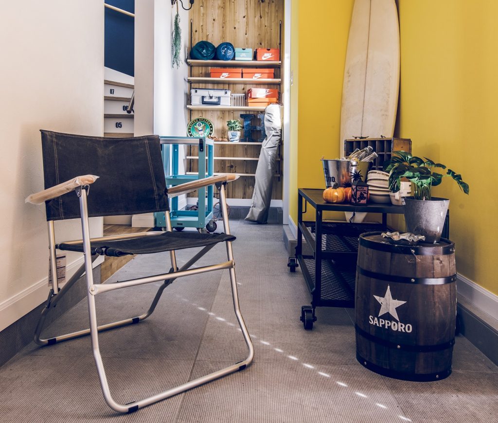 カバン置き場を作ってスッキリ！ リビングの近くにあると便利＊WEB内覧会リノベと暮らしとインテリア