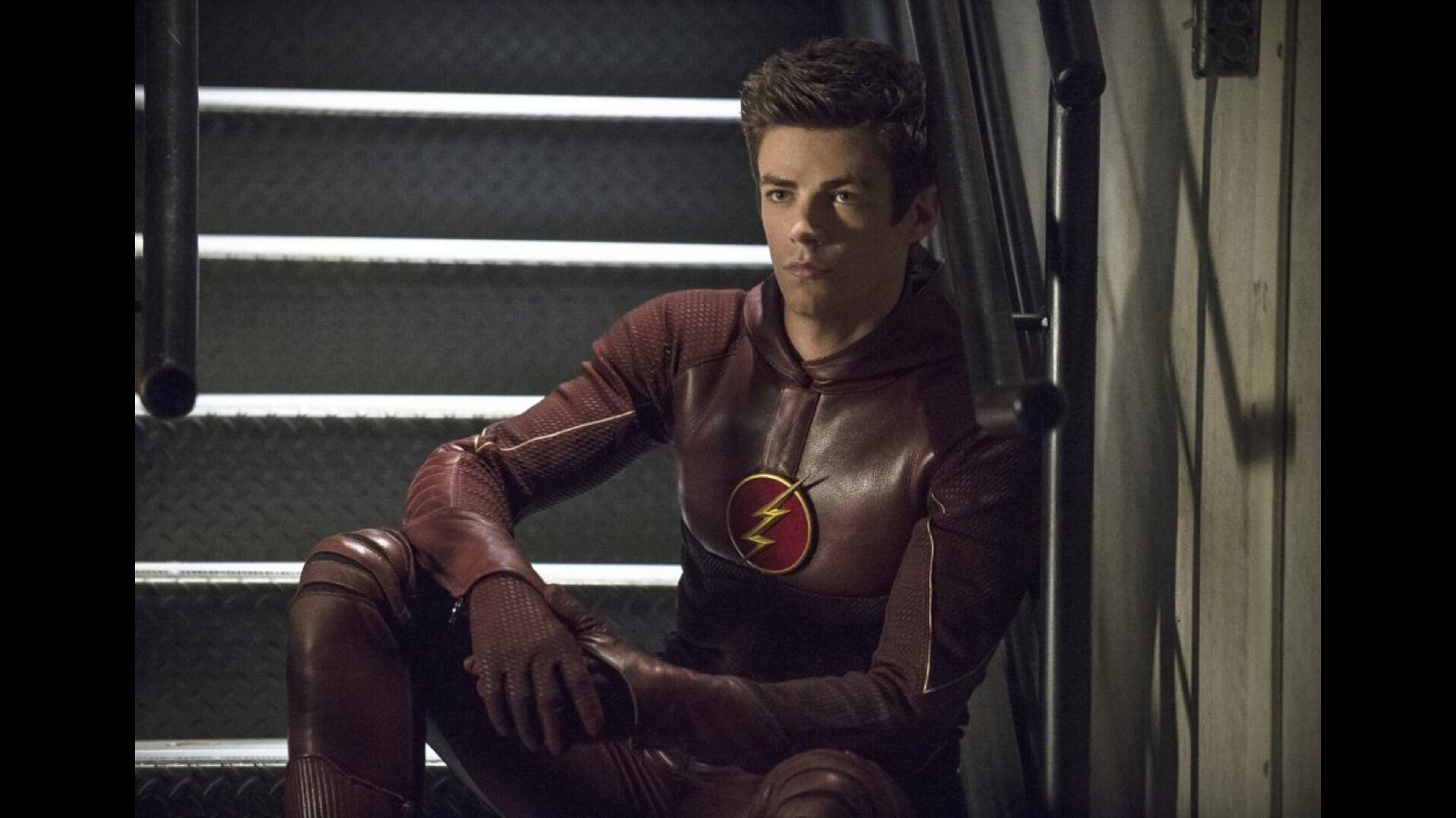 何お話ししてるんだろう☺︎☺︎ 大好きなお花に囲まれた高砂 @grisflowerdeco :ヴィラブランシュ神戸レストランウェディング神戸ウエディングイディアルデコ神戸花嫁神戸結婚式神戸家族婚神戸ブライダル神戸フォトウェディング神戸前撮りプレ花嫁