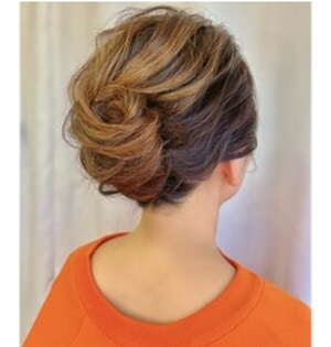 50代母親 結婚式・洋装の髪型マナー＆ドレスに合うヘアスタイル集 - IKINAイキナ