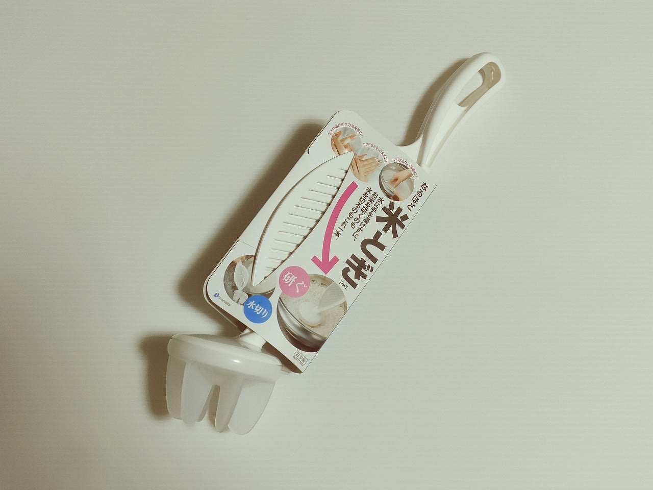 100均ダイソー日本製「米とぎ」1本2役!きちんと研げる♪100均の王 ひゃっきんぐ -100円均一ショップのアイテムの口コミレビュ