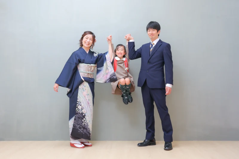 七五三の姉妹の服装小学生の女の子用上品ワンピースのおすすめランキングキテミヨ-kitemiyo