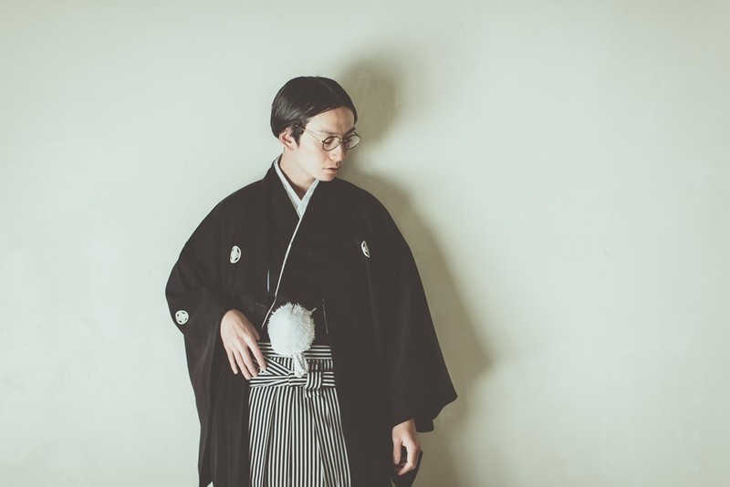 和装派の新郎必見!結婚式で着る紋付袴の種類や選び方のポイントを解説します結婚ラジオ結婚スタイルマガジン