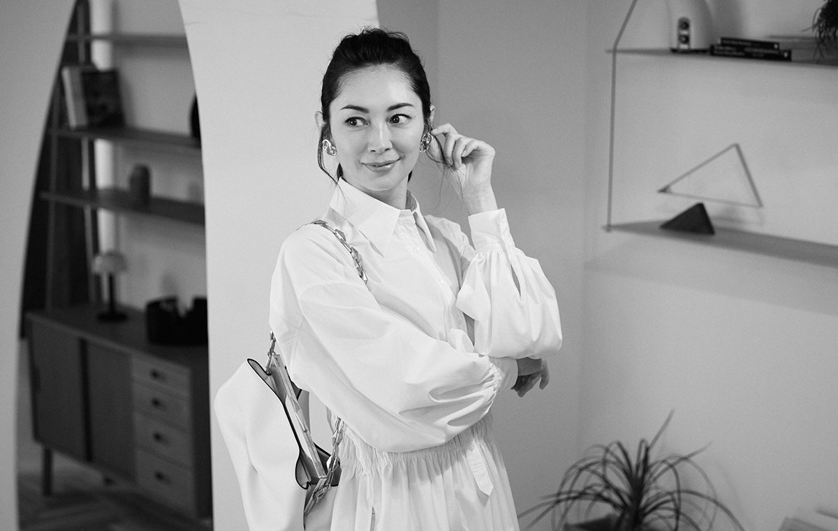 3児の母・伊東美咲さん「ハワイへの教育移住」をVERY NaVYで語るVERY NaVY