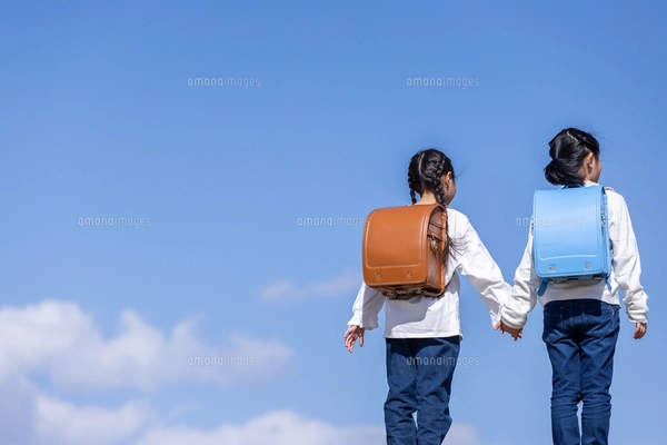 小学生の女の子 後ろ姿 ランドセルの写真素材89328110- PIXTA