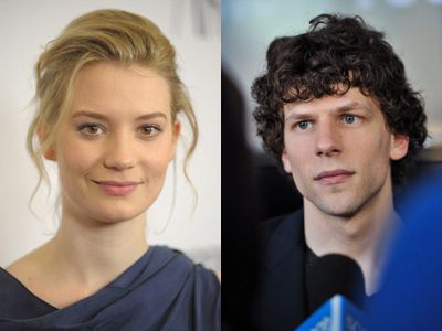 アリス』ミア・ワシコウスカにあの大物女優もアドバイス!?最新の映画ニュースならMOVIE WALKER PRESS