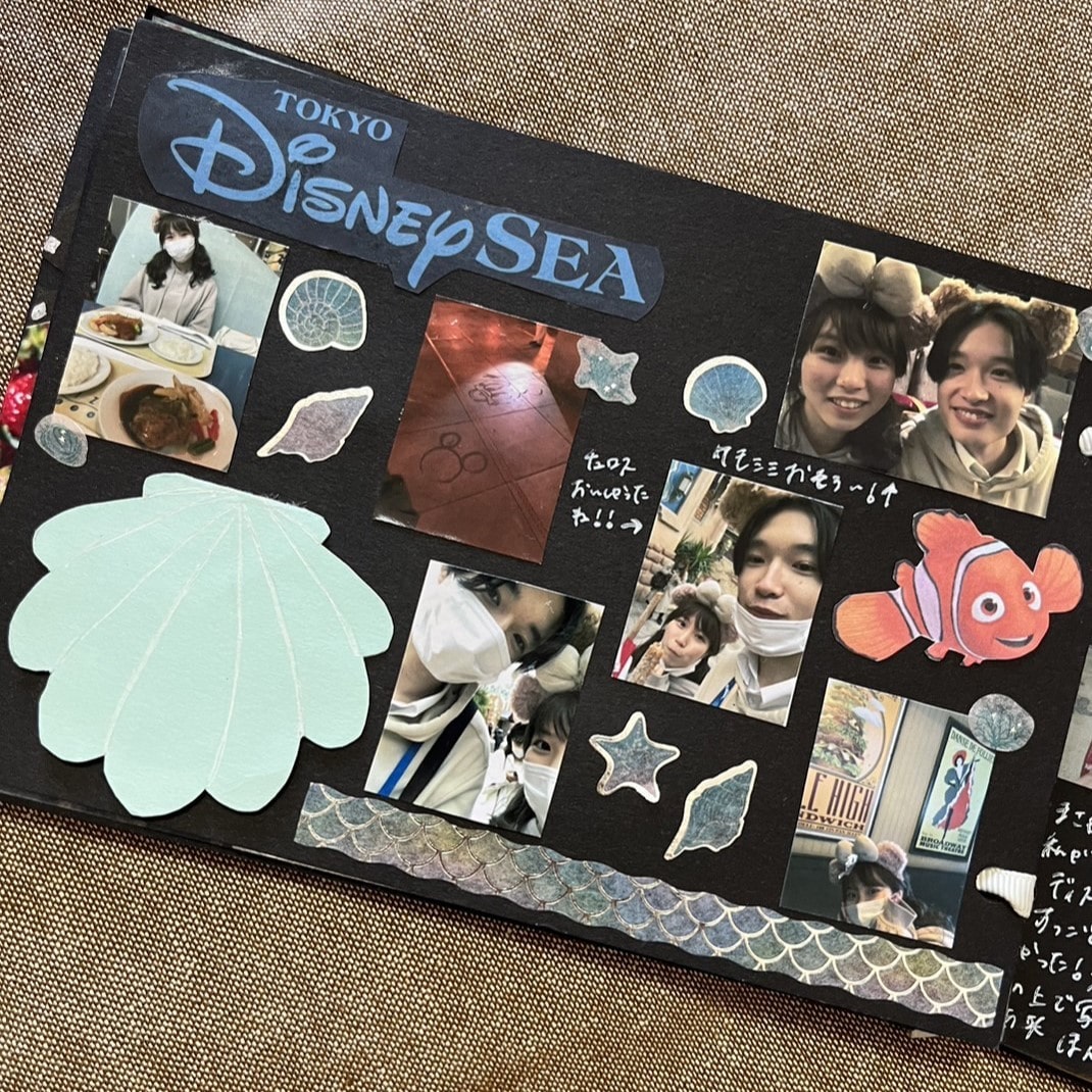 写真もメッセージカードも簡単に作れる！友達の誕生日に贈るポップで元気な寄せ書きアルバム 手作りアルバムアルバムキッチン