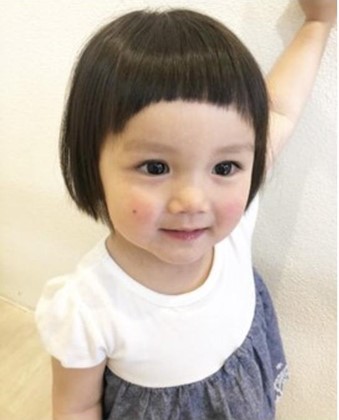 プロ直伝！可愛くできる！『子どもの前髪カットのやり方』赤ちゃん 子供 自分で 1歳 2歳 髪の切り方 短い前髪 ショートバング 失敗しないセルフ- YouTube