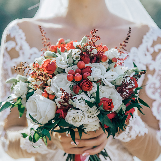 色＆花材で季節感たっぷり！「秋冬婚のブーケ」実例集ゼクシィ