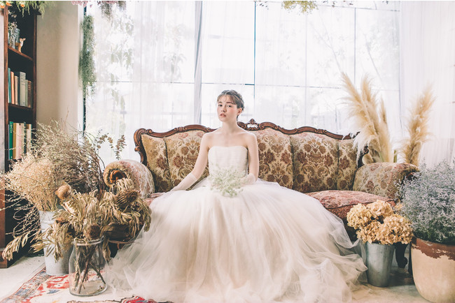 前撮り・フォトウェディングの新郎衣装ラヴィファクトリ