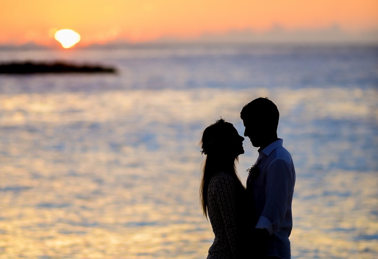 運命の人とは一度別れるって本当？理由・期間・復縁のサインまで徹底解説！占いティーチャ