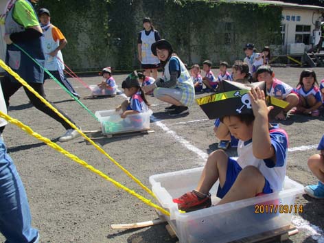 151010 運動会。千恵 親子競技『かじだ しゅつどう！』