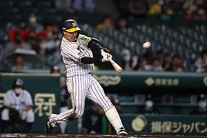 アイコン含め使用不可です！！ .大好きな悠輔へ愛を込めて . 公式戦通算150本塁打記録達成 . 悠輔はホームランバッターじゃないんやけど色んな人の期待に応えようと努力して積み重ねてきた数字. ホームランが少ないって言う人もたくさんいるけどチーム貢献度は高い