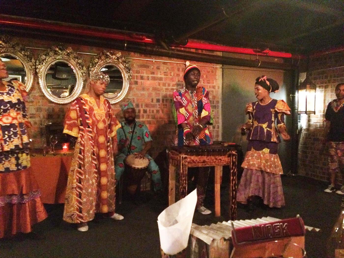 同じ格好になれたのは、彼らに恋をしてたから。ヨシダナギがアフリカ人から学んだ人生の教訓新R25 Media - シゴトも人生も、もっと楽しもう