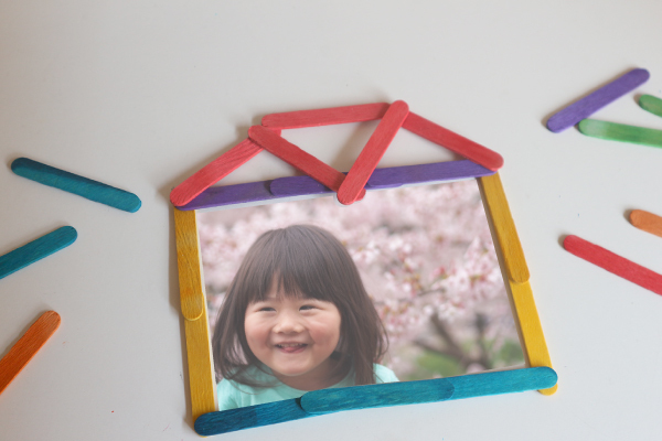 卒園プレゼント 製作」のアイデア 11 件卒園 プレゼント, 手作り 写真立て, 母の日 手作り 子ども