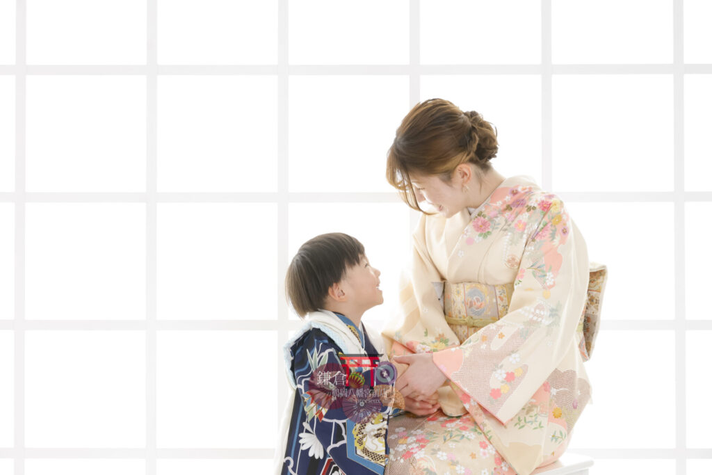 2023年最新七五三 ママのヘアアレンジ 1 アイロン不要！ねじるだけ！上級者風お団子ヘアのつくり方Domani