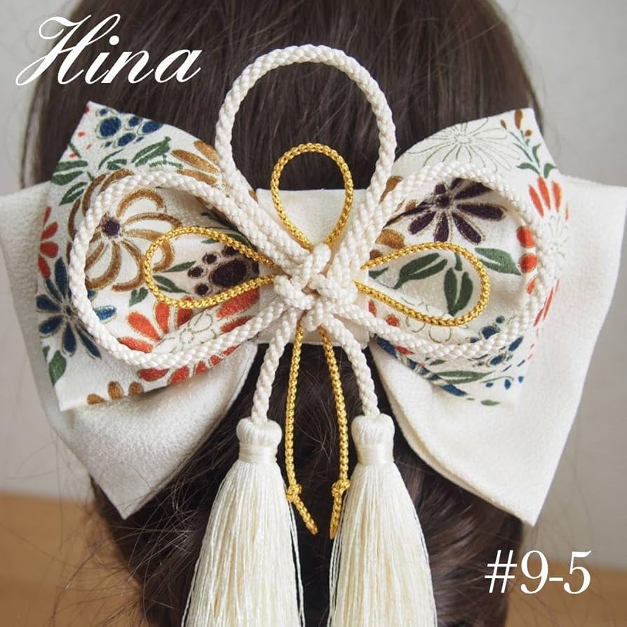 小学生の袴に似合う髪型とは？簡単に作れる人気ヘアアレンジ特集袴レンタルは晴れ着の丸昌 卒業時装卒業式の袴 ハカマ 全国宅配送料無料