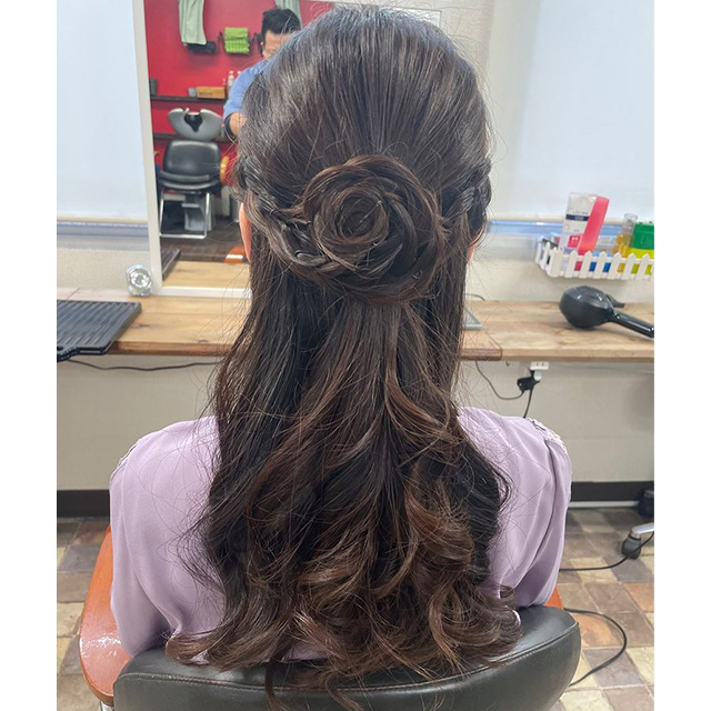 両家顔合わせにふさわしい服装・髪型とは？清楚な印象を与えるジュエリーも