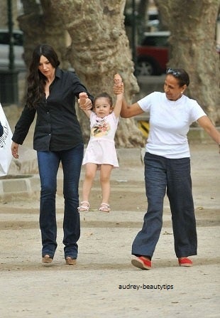 ミステリアスな美女2世セレブ!ディーヴァ・カッセルのアンニュイヘアメイク集