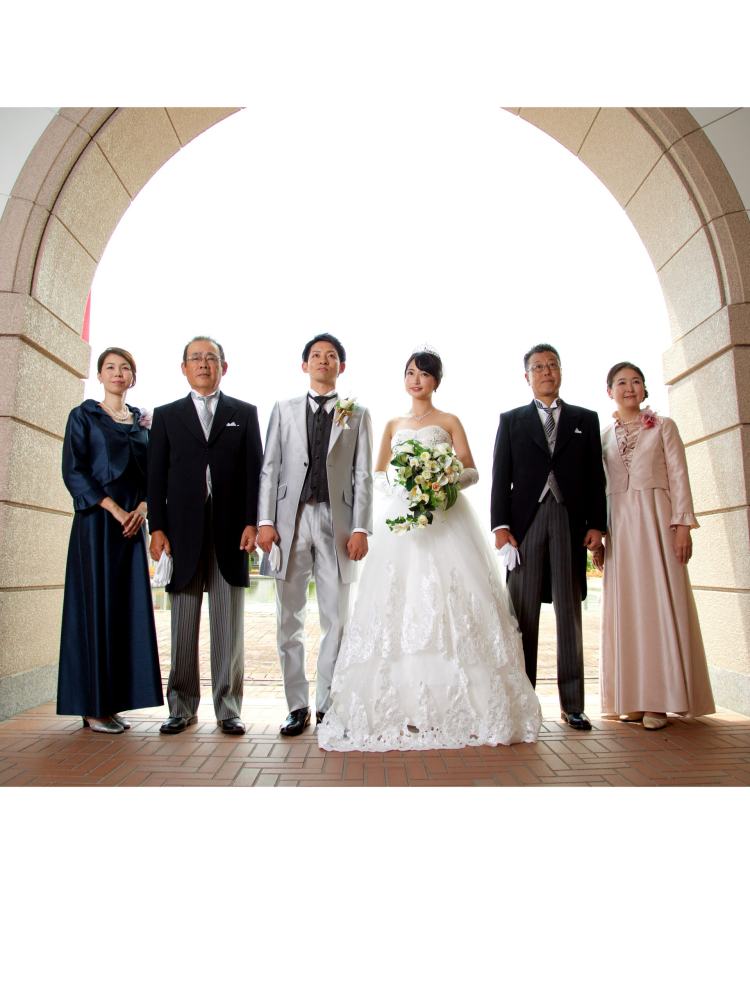 結婚式で母親が着用する「マザードレス」とは？ 選び方や着こなしの基本マナー - 晴れ着の丸昌横浜店 晴れ着のアレコレ