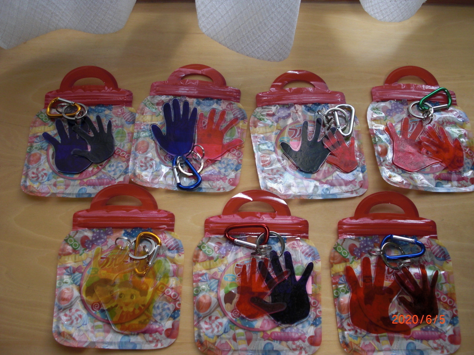 Amazon.co.jp: バラ 父の日 グリッターブーケ 保育園 施設 デイサービス 折り紙 プレゼント : 文房具・オフィス用品