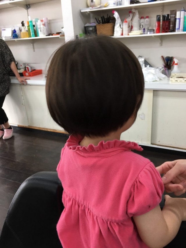 パパママ必見 美容師が教える初心者向けの子供セルフカット 自宅で出来るマッシュショート刈り上げツーブロック 男の子の髪の切り方教えます -YouTube