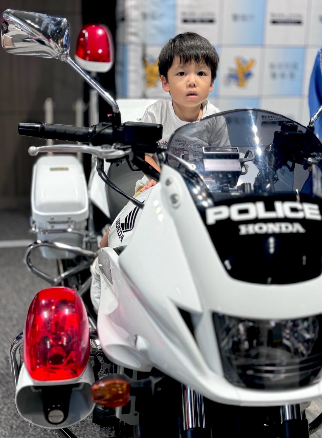 子供 怖がる」の23万点のロイヤリティフリー画像、写真素材、絵Shutterstock