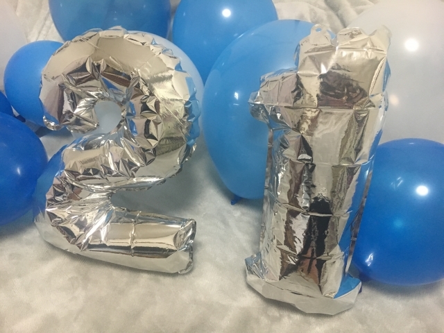 ロングテーブルフラワー 流しテーブル結婚式 フラワー 会場装花– 結婚式準備サイトCORDY コーディ