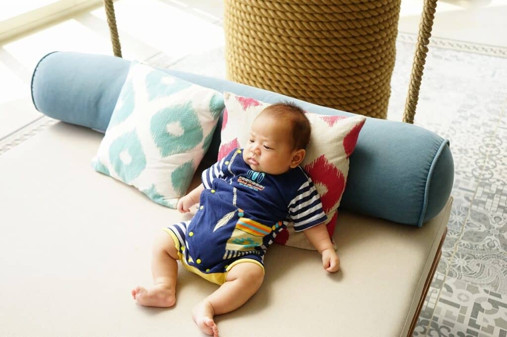 赤ちゃんスペース作り: リビングの育児グッズレイアウトとおすすめアイテムTikTok