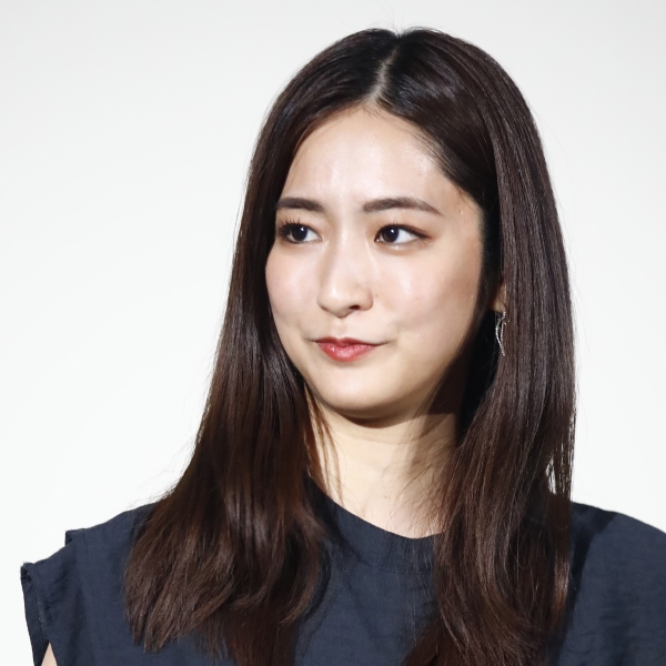 好きな女子アナ1位の田村真子アナ、3児のママのバースデー祝い2ショット公開「お互いにお祝いする事があるって最高じゃないか」祝福の声：中日スポーツ・東京中日スポーツ