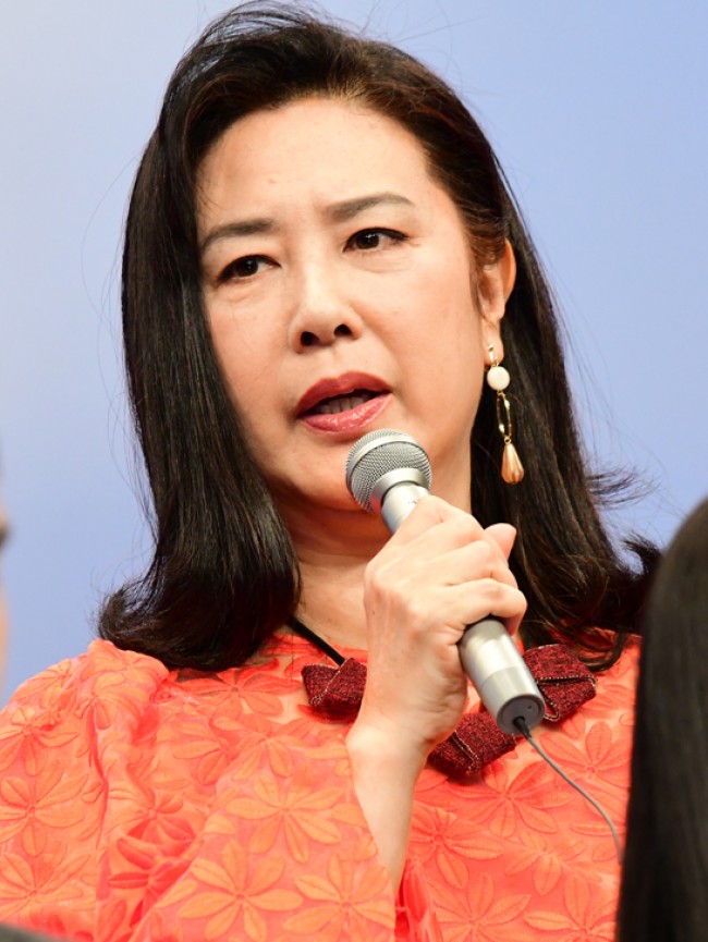 写真7ページ目 伝説となった激しい絡み、義母との関係に苦しみ 名取裕子65歳、独身を貫く“女優魂”文春オンライン