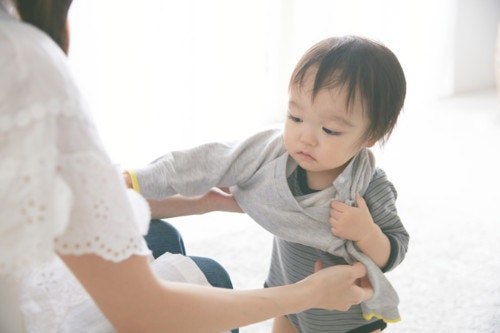 幼児の着替え、いつから自分で? 教育研究家に聞く「年齢別の教え方」東京ガス ウチコト