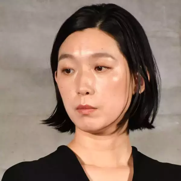 江口のりこ:実は双子で5人きょうだい 四畳半風呂なし、新聞配達も 苦労した下積み時代を「徹子の部屋」で明かす - 毎日キレイ