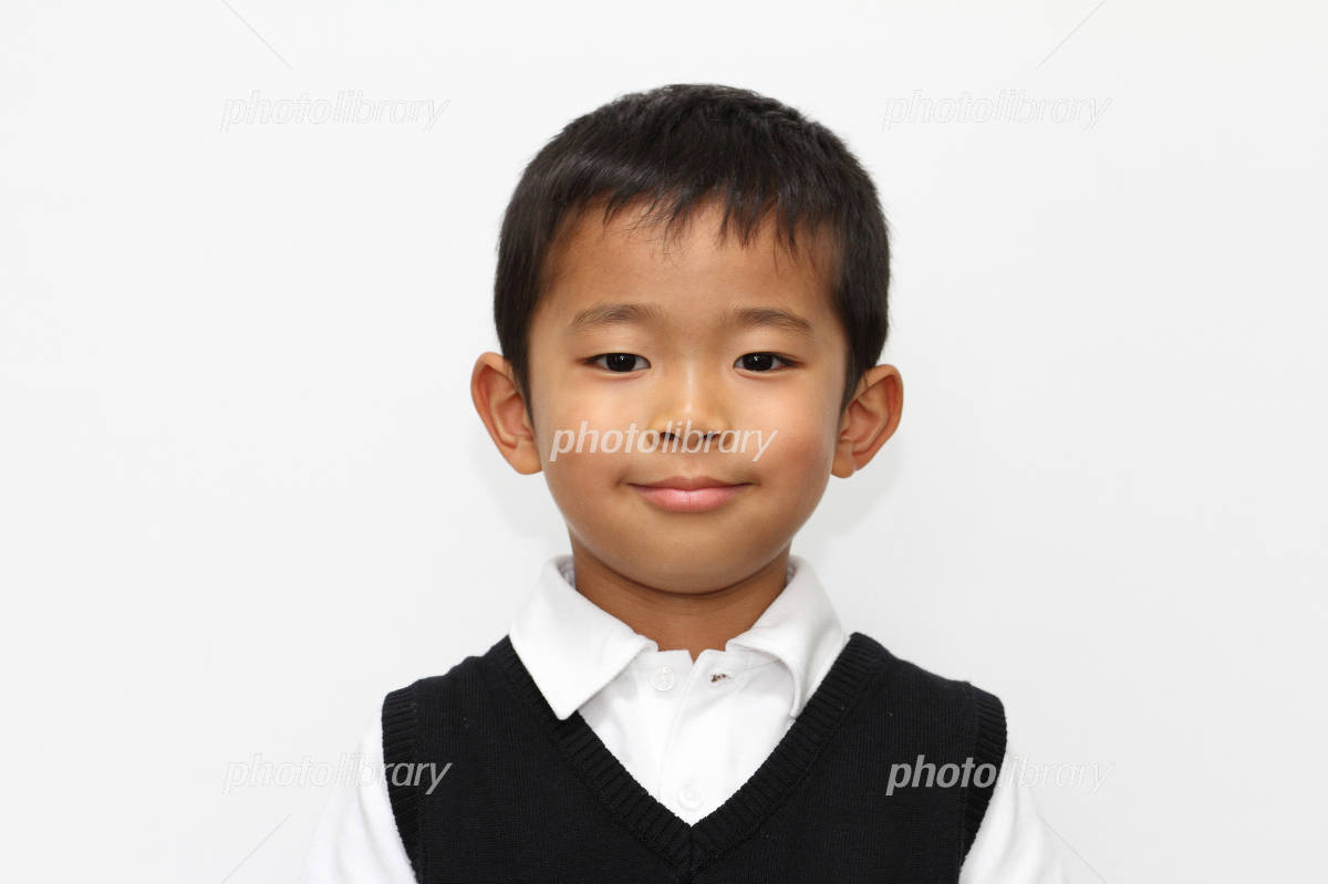 笑顔の小学生6人 07800035561 の写真・イラスト素材アマナイメージズ