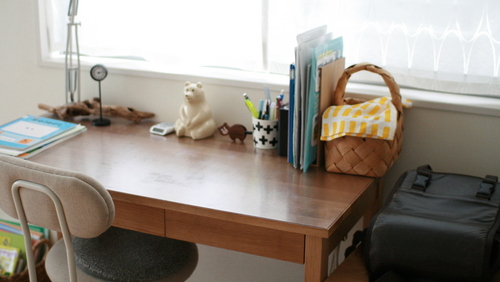 モノが溢れて勉強しづらい学習机をお子さんと一緒にスッキリお片づけ！ 整理収納コンサル事例ワーキングマザー的 整理収納 ＆ 北欧インテリア