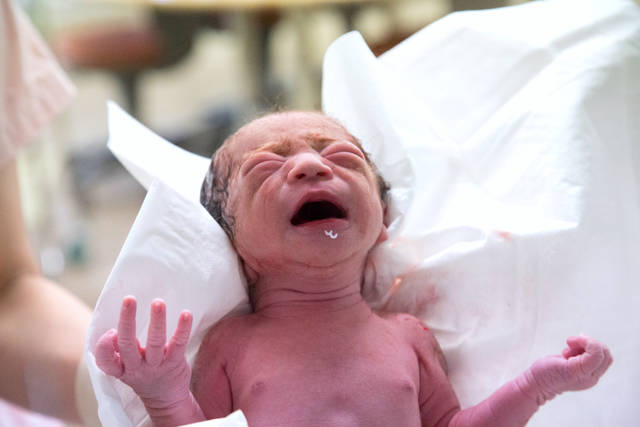 夫婦でサクセススタッフで働くベトナム人スタッフ 無事出産しました♪ - 岐阜・愛知で外国人派遣や特定技能をお探しならサクセススタッフにおまかせください