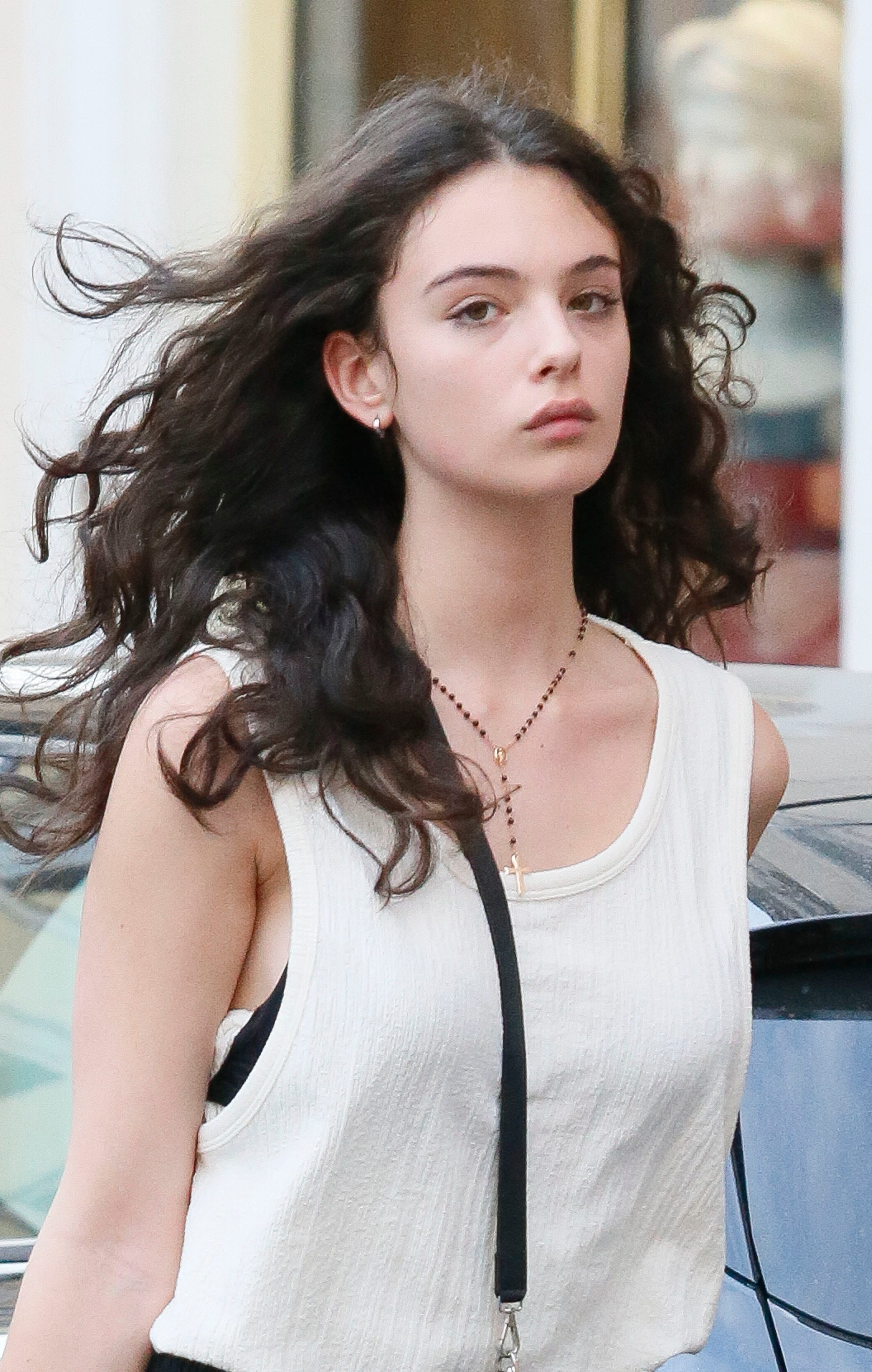 モニカ・ベルッチの娘がランジェリー姿で湖に飛び込む 映画『美しい夏』本編映像&インタビュー動画公開 の画像・写真 - ぴあ映画