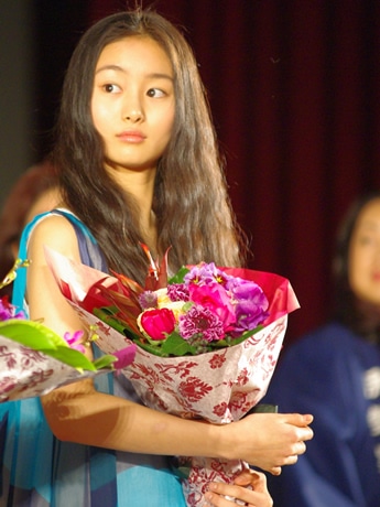 映画『許されざる者』特報2 HD 2013年9月13日公開