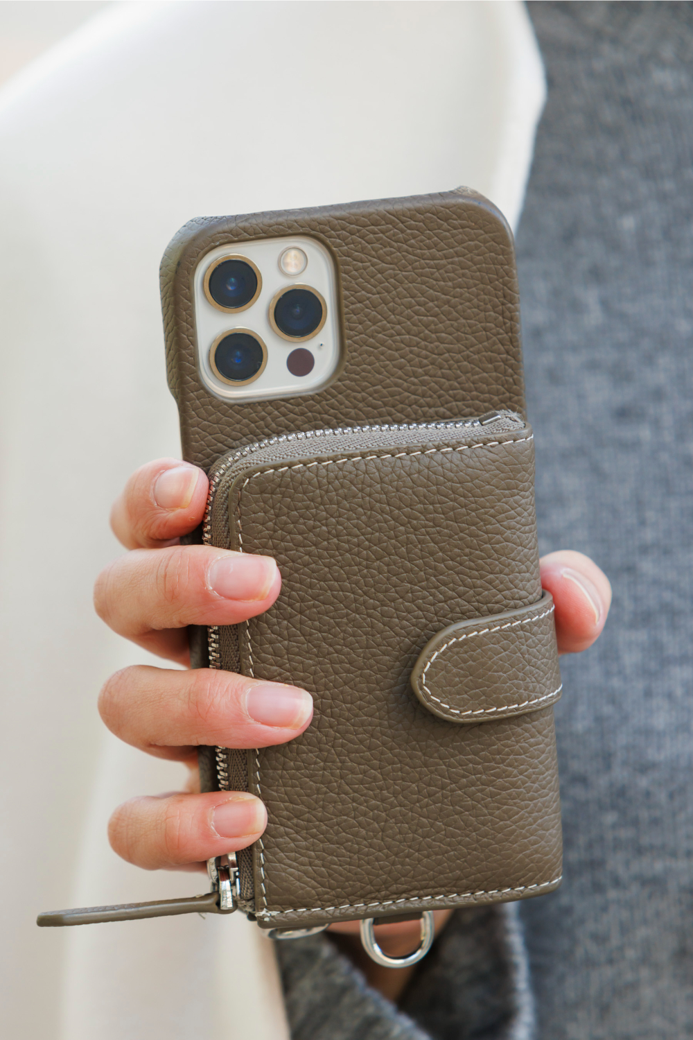 スマホケース×ショルダー ママに人気の理由は？おしゃれも育児も叶えるATAOのおすすめ3選 – ATAOLAND+ アタオランドプラス 公式オンラインストア