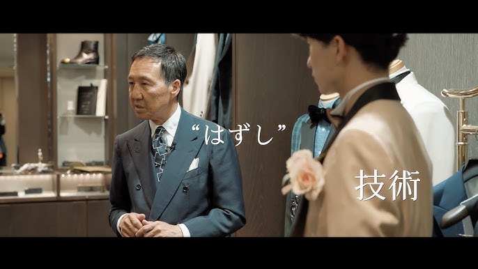 今年もたくさんの方々にお世話になりました。 写真はMononcle山下英介君に撮ってもらいました。僕は年も重ね、顔のたるみもたっぷりと😅気持ちは弛まないよう、来年も頑張ります！ みなさま、佳いお年をお迎えください。 大晦日 鴨志田康人 Oh, it's already the endof