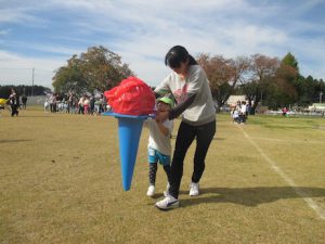 ともべ幼稚園運動会競技説明N0.6「アイスクリームぺろっ」