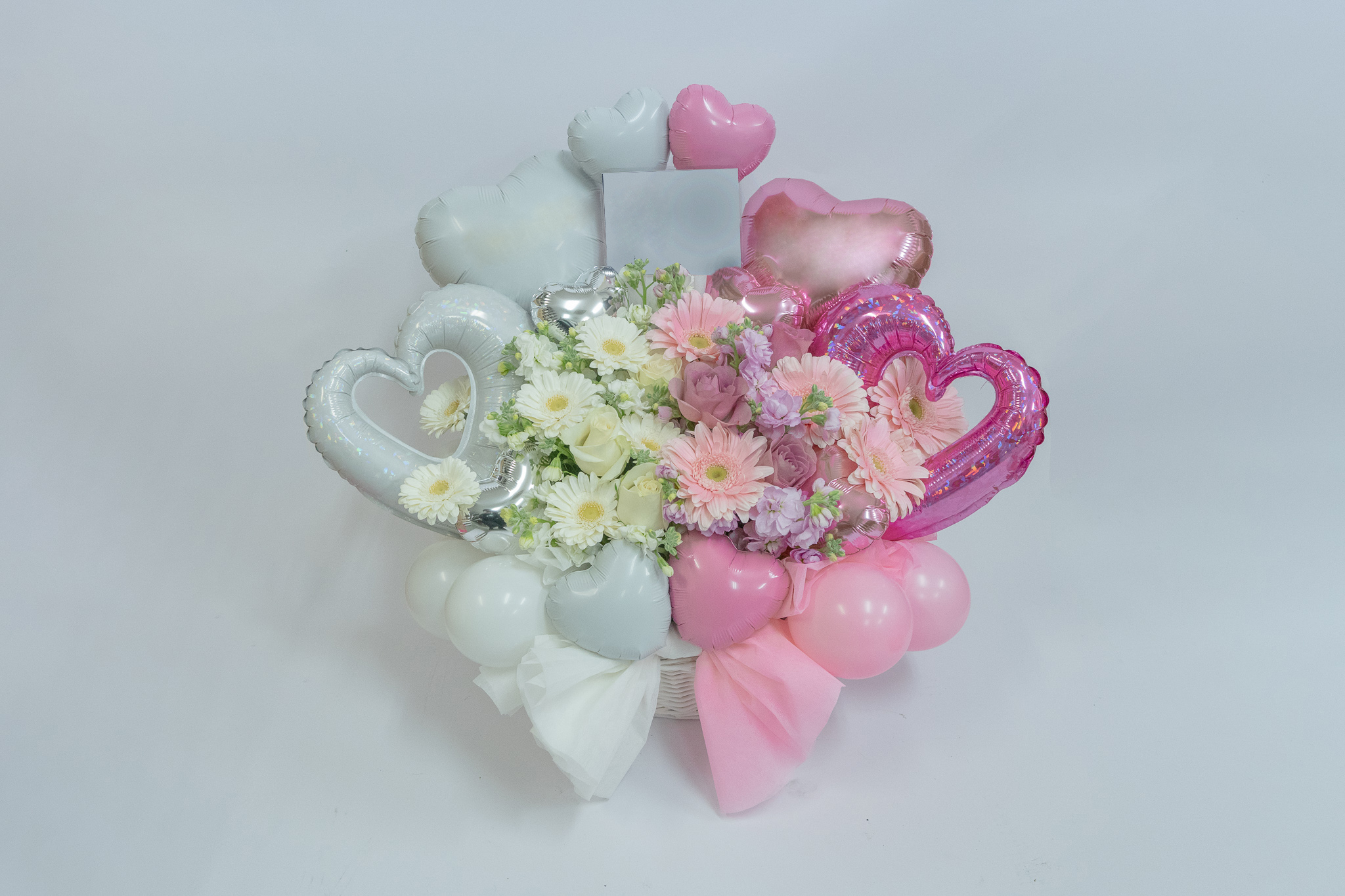 花瓶 純白の陶器の花瓶 シンプルなフラワーアレンジメント フラワーアレンジメント 卓上ホーム装飾品 フラワーベース 花瓶選べる特典付インテリア雑貨 おしゃれ フラワースタンド vase セラミック 陶磁器 焼き物 スタンド 一輪挿し 花器 壺 卓上 花 ドライフラワー