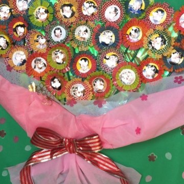 製作アイディアー 花束のメッセージカード保育士ワーカ